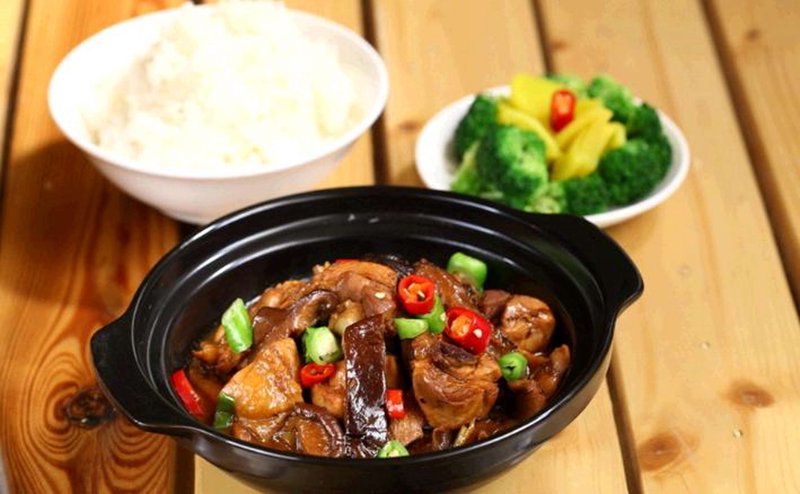 黄焖鸡米饭加盟市场现状观察